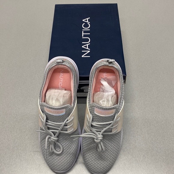 Girls Nautica athletic shoes - Picture 1 of 7